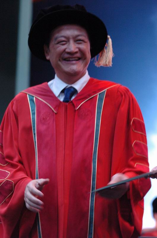 仪式现场-主礼教授